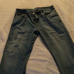 Boyfriend, straight leg, no stretch jeans